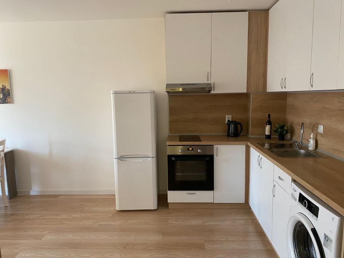 Brand New Apartment With Outdoor Swimming Pool Varna Exterior foto